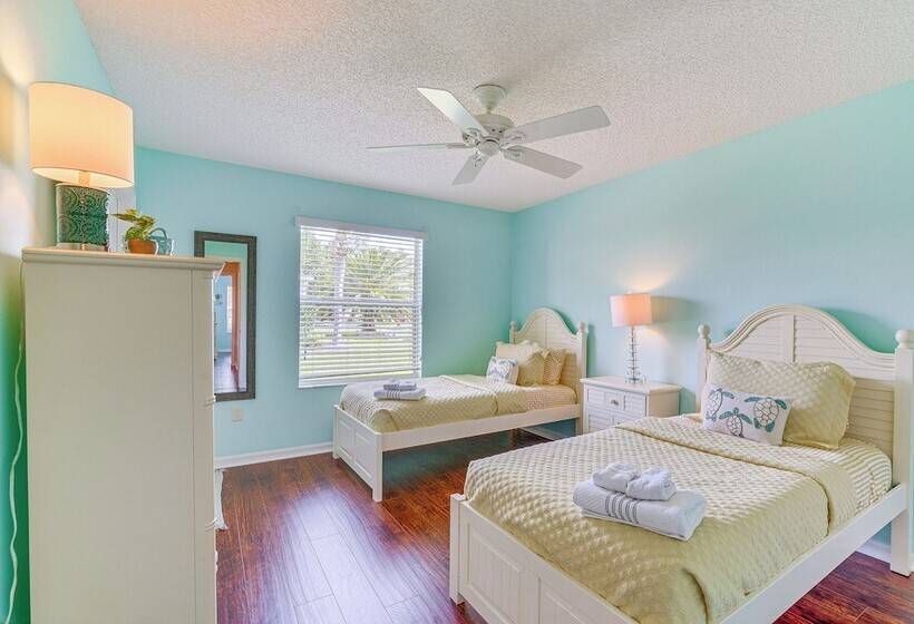 Charming Villages Home W/ Lanai & Golf Cart!