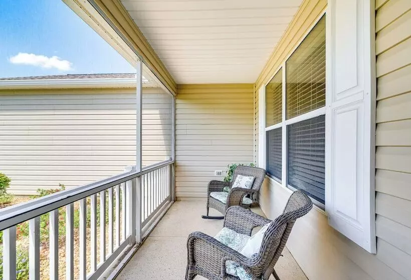 Charming Villages Home W/ Lanai & Golf Cart!