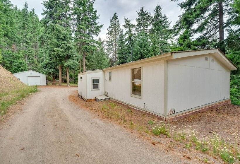 Cle Elum Cabin: Spacious Yard W/ Atv Trail Access!