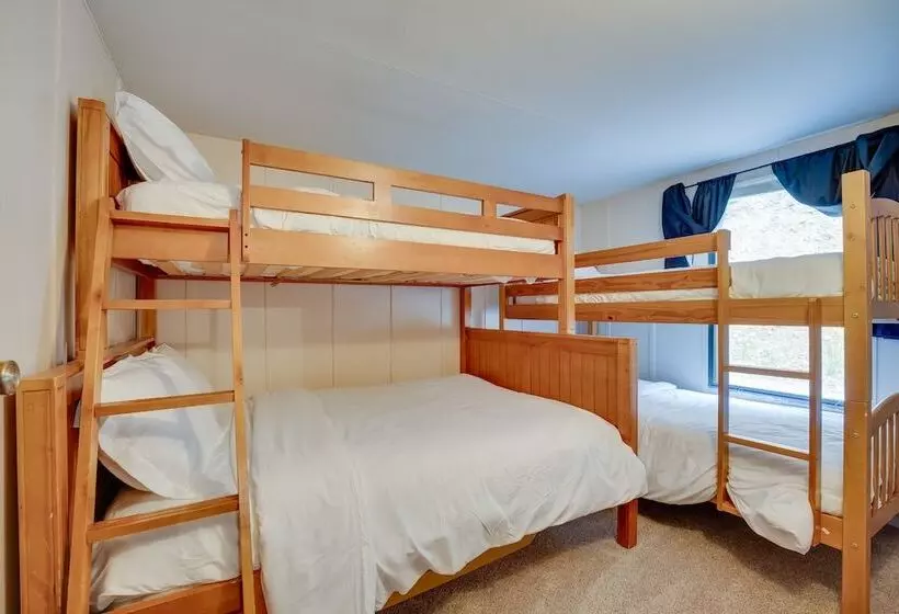 Cle Elum Cabin: Spacious Yard W/ Atv Trail Access!