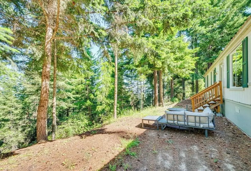 Cle Elum Cabin: Spacious Yard W/ Atv Trail Access!