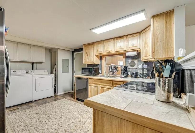 Cle Elum Cabin: Spacious Yard W/ Atv Trail Access!