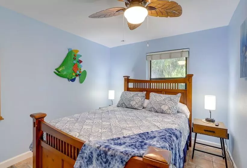 Colorful Gulfport Home: Walk To The Art District!
