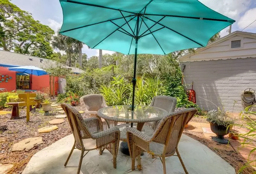 Colorful Gulfport Home: Walk To The Art District!