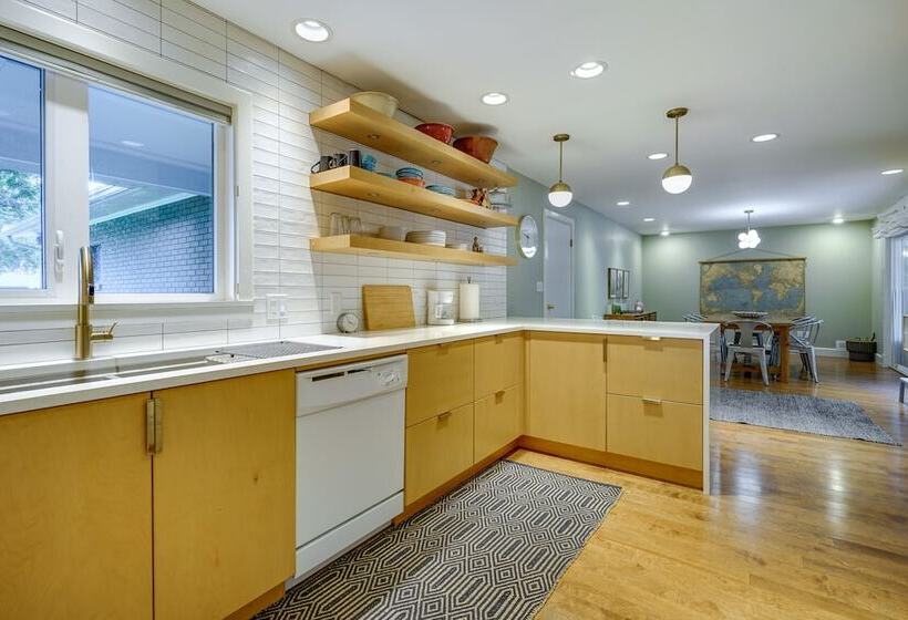 Cozy Kaysville Home 6 Mi To Lagoon Amusement Park!