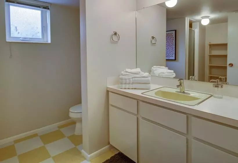 Cozy Kaysville Home 6 Mi To Lagoon Amusement Park!