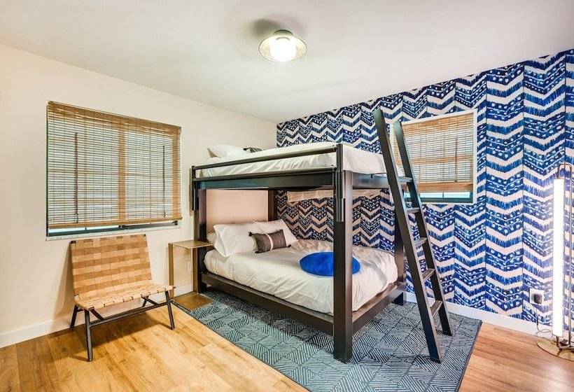 Crystal River Retreat W/ Private Dock & Kayaks!