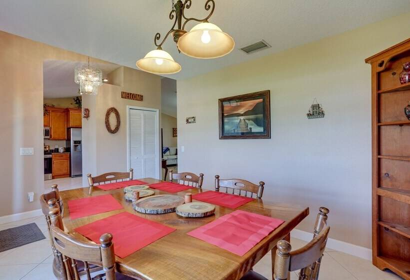 Family Friendly Port St. Lucie Home W/ Pool!