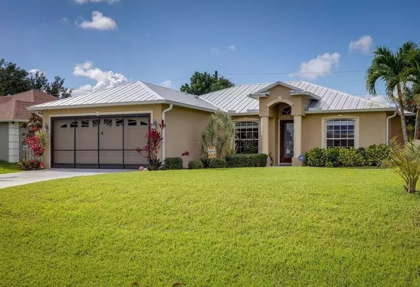 Family Friendly Port St. Lucie Home W/ Pool!