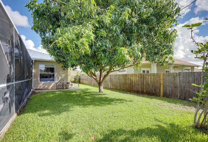 Family Friendly Port St. Lucie Home W/ Pool!