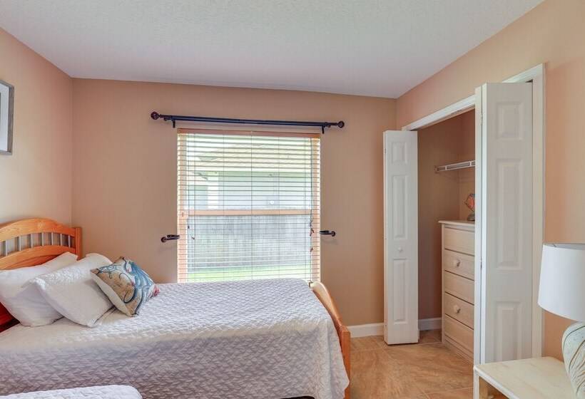 Family Friendly Port St. Lucie Home W/ Pool!