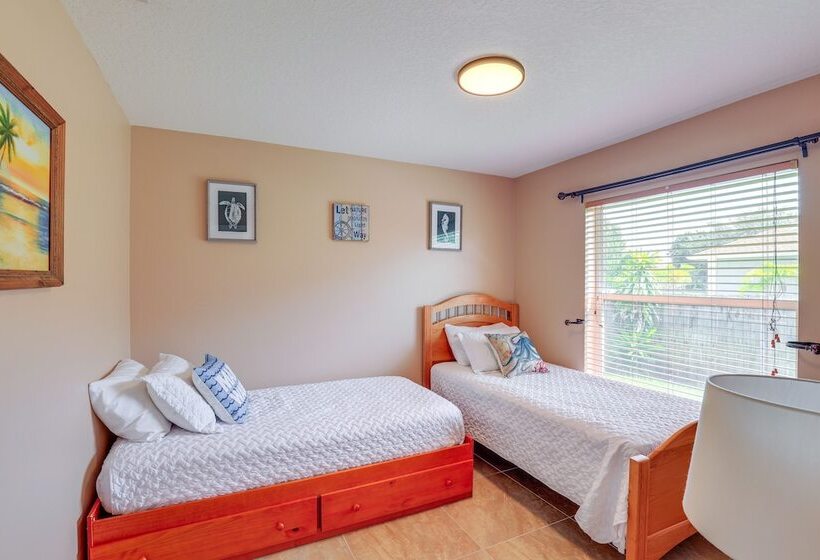 Family Friendly Port St. Lucie Home W/ Pool!