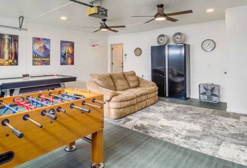 Walk To City Park: Family Friendly Show Low Home