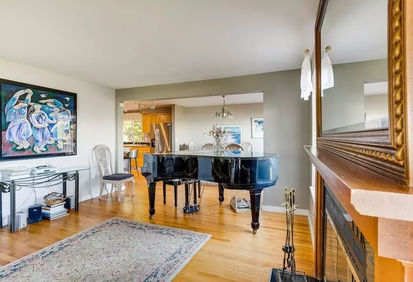 Federal Way Vacation Rental: Bay & Mountain Views!