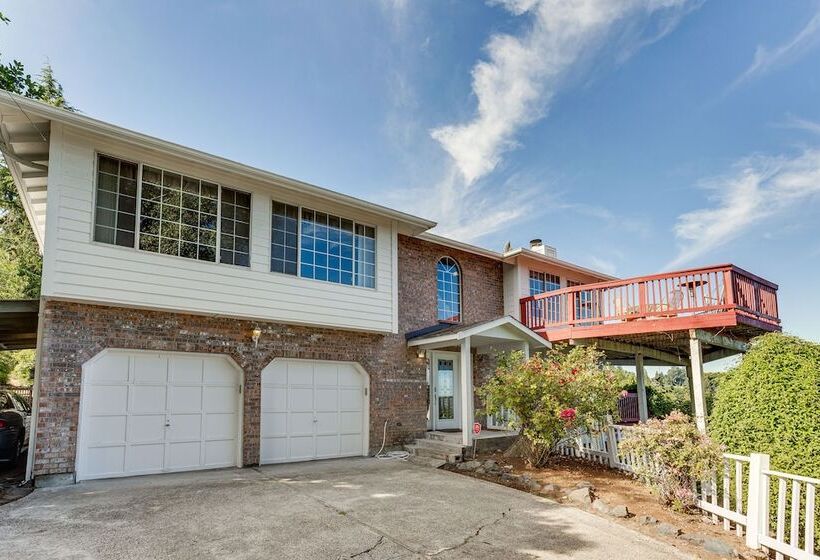 Federal Way Vacation Rental: Bay & Mountain Views!