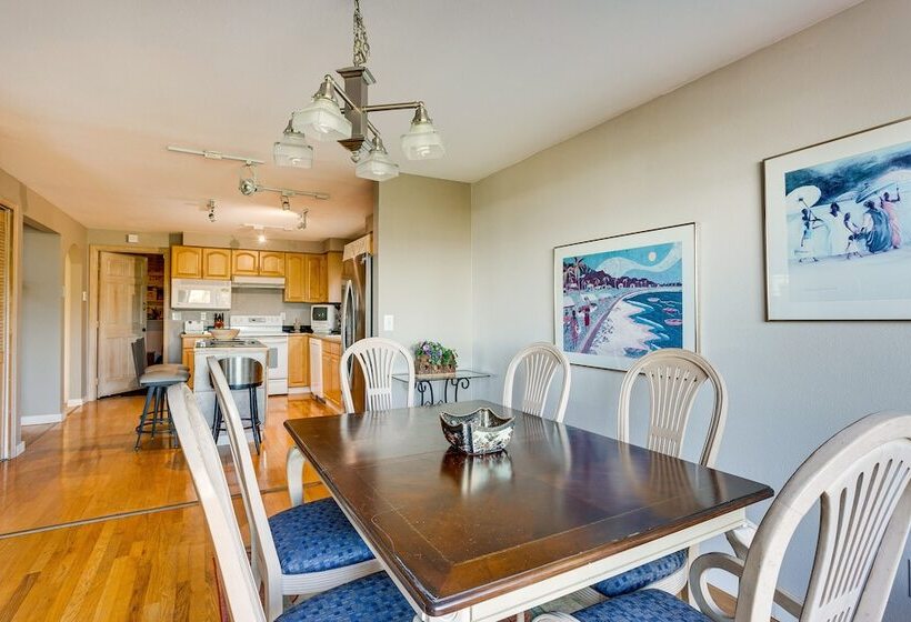 Federal Way Vacation Rental: Bay & Mountain Views!