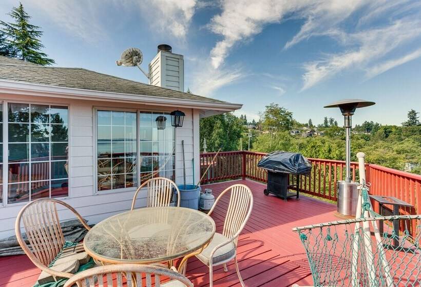 Federal Way Vacation Rental: Bay & Mountain Views!