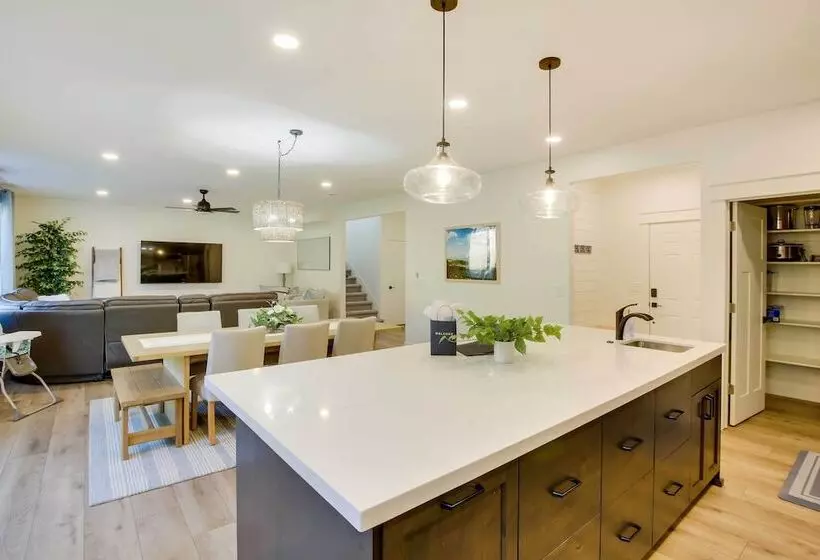 Garden City Vacation Rental: Walk To Bear Lake