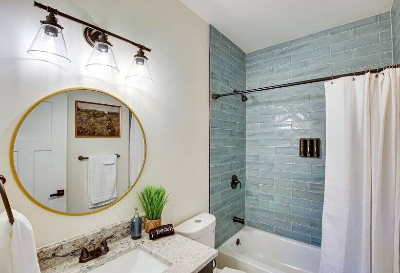 Garden City Vacation Rental: Walk To Bear Lake