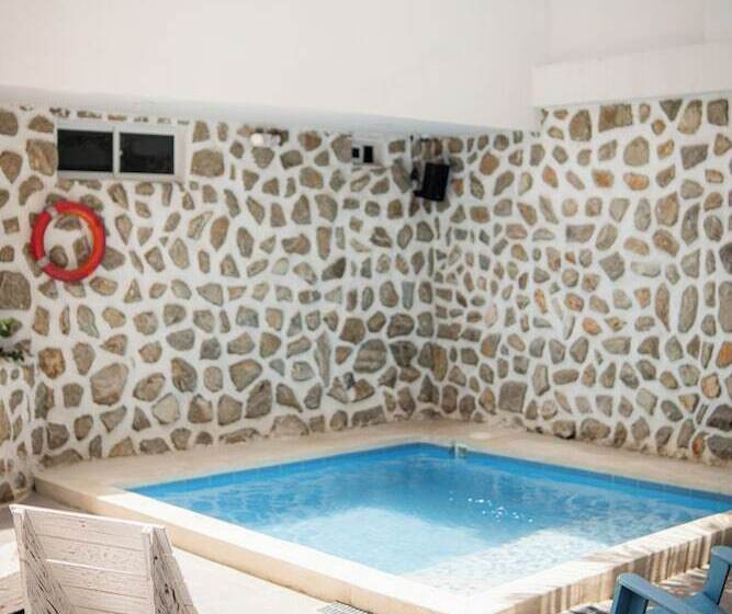 هتل Adaz Mediterraneo