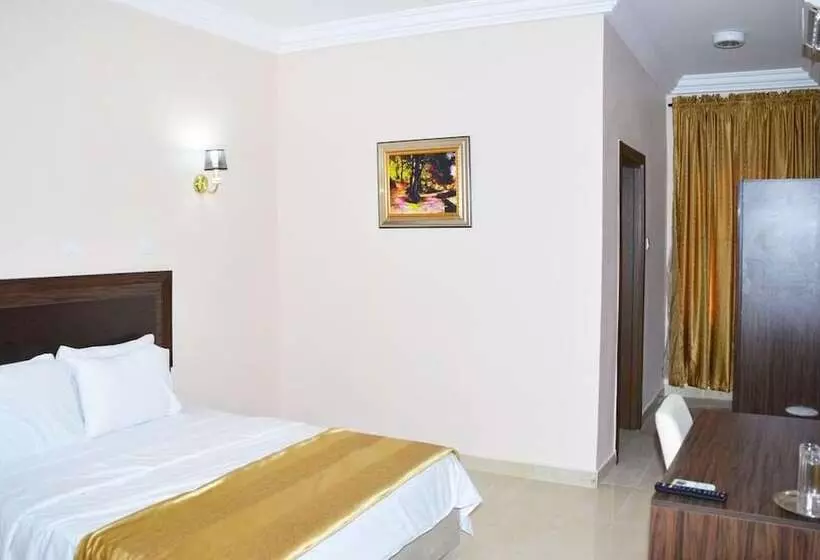 هتل Chilla Luxury Suites Kano