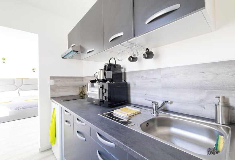 Hotel Glm Residences 1