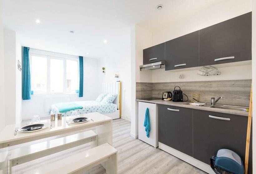 Hotel Glm Residences 1