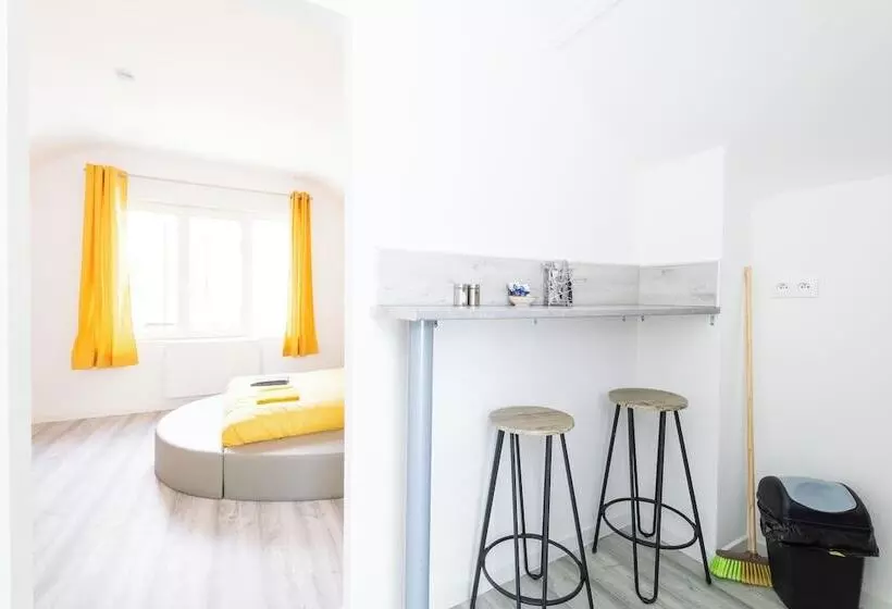 Hotelli Glm Residences 1