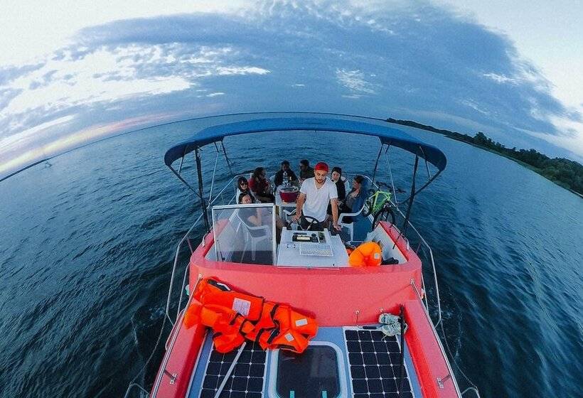 בית מלון כפרי Kuhnle Tours Malchin