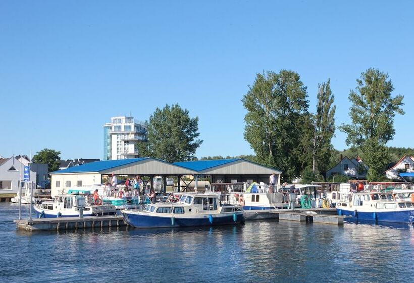 בית מלון כפרי Kuhnle Tours Malchin