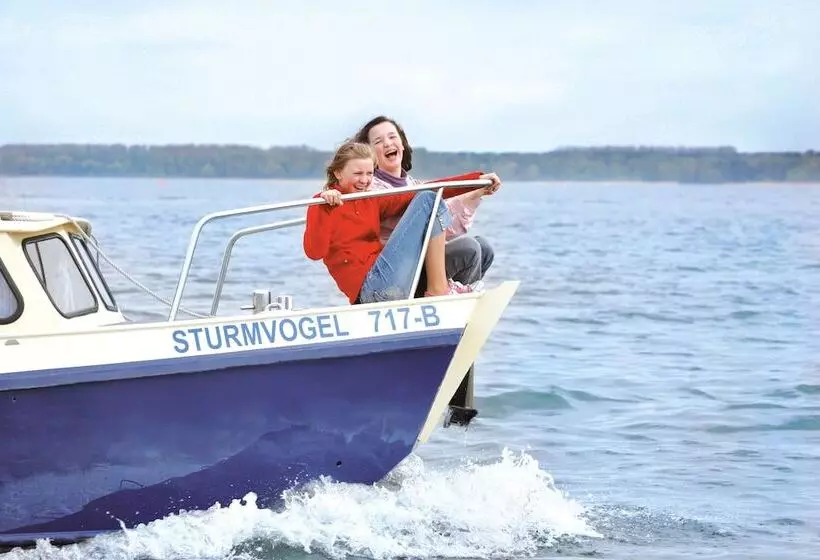 Hotelli Kuhnle Tours Malchin