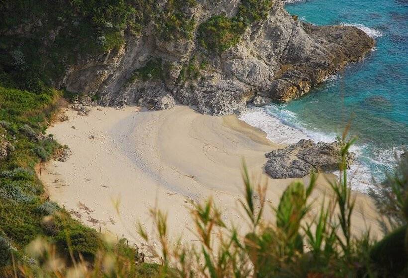 فندق Le Case Della Scogliera