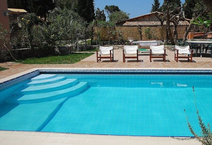 فندق Le Case Della Scogliera