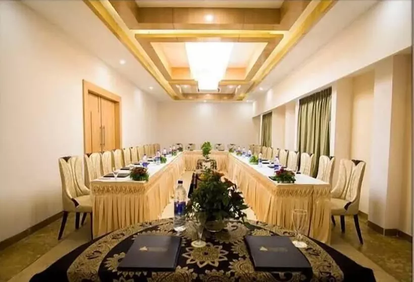 Hotelli The Celestial Park