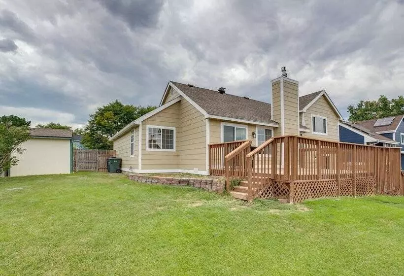 11 Mi To Denver: Pet Friendly Home In Thornton!