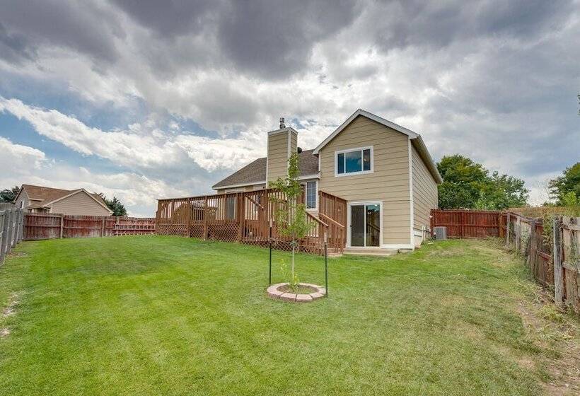 11 Mi To Denver: Pet Friendly Home In Thornton!