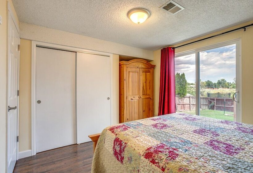 11 Mi To Denver: Pet Friendly Home In Thornton!