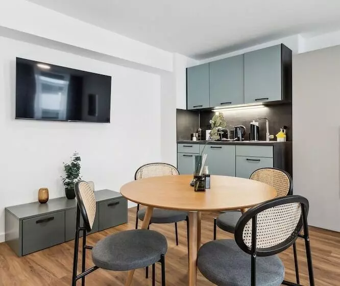 Limehome Oberhausen Paul Reusch Str