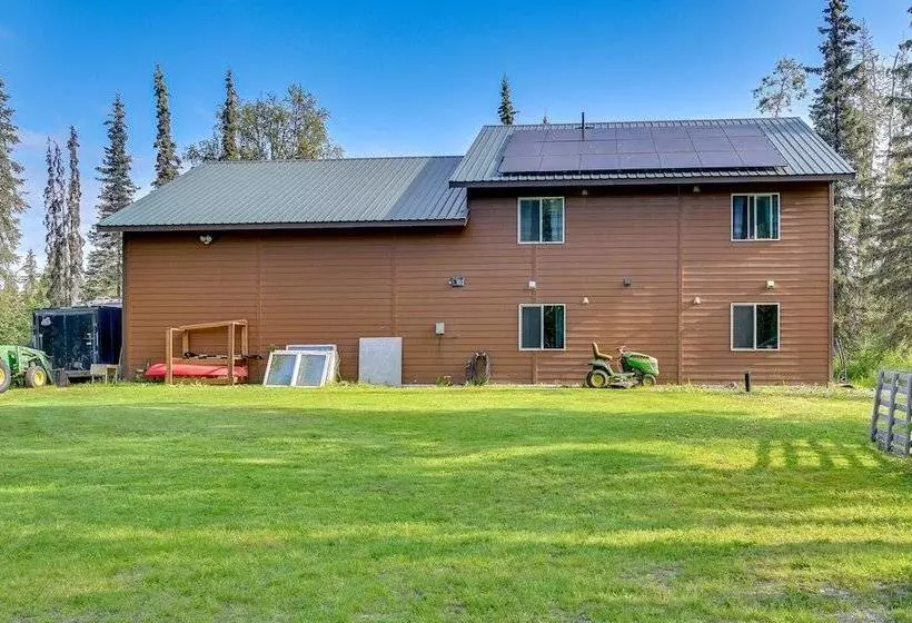 Lovely Soldotna Home, Steps From Kenai River