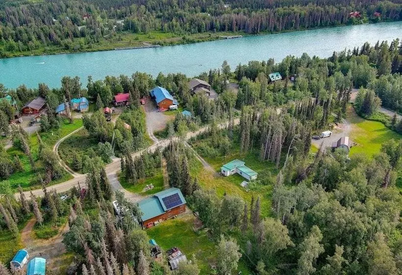 Lovely Soldotna Home, Steps From Kenai River