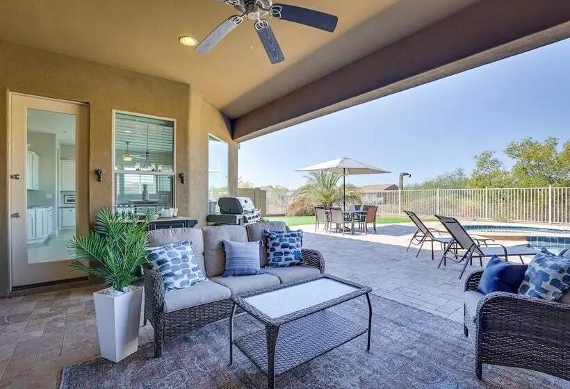 Luxe Goodyear Home: Pool, Swim Up Bar, Game Room!