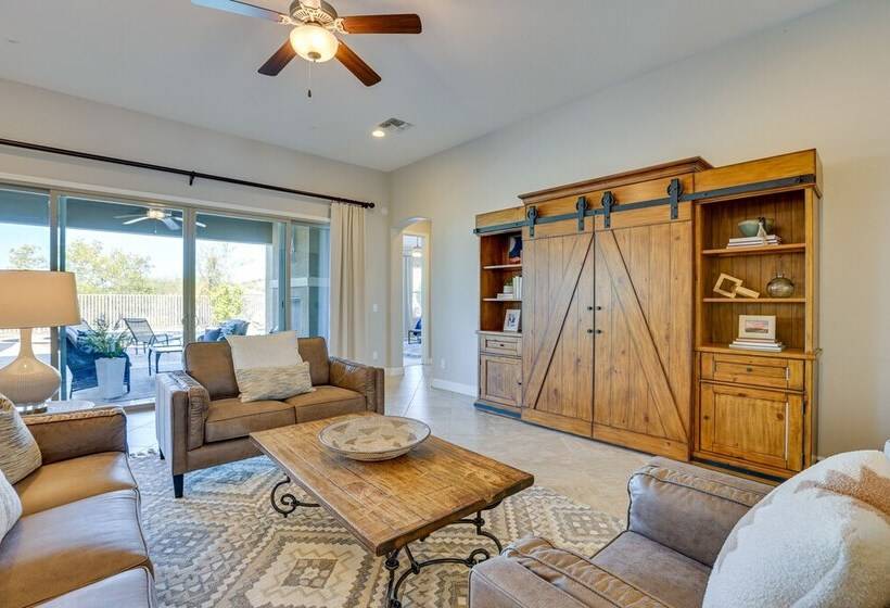 Luxe Goodyear Home: Pool, Swim Up Bar, Game Room!