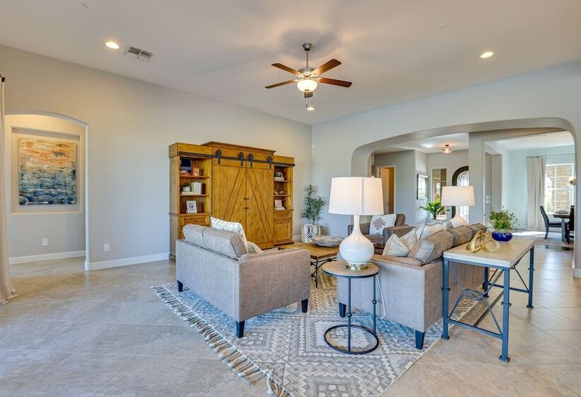 Luxe Goodyear Home: Pool, Swim Up Bar, Game Room!