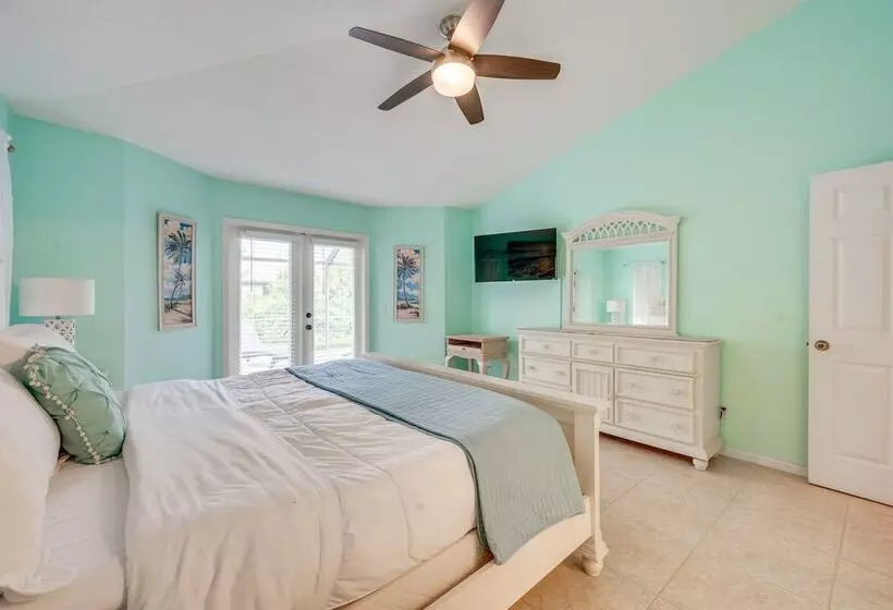 Marco Island Vacation Rental: Heated Pool & Lanai!