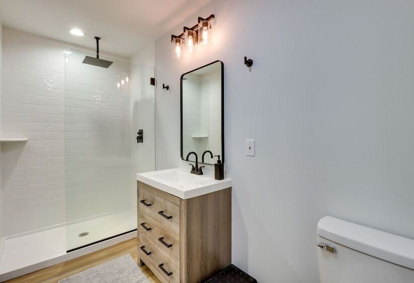 Lake Harmony Resort Home W/ Deck   4 Mi To Skiing!