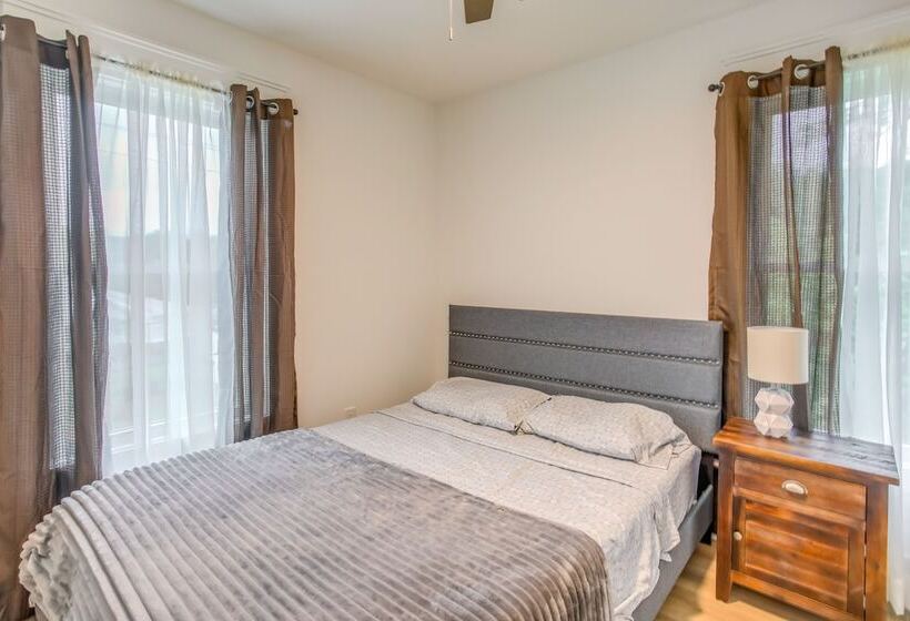 Murrells Inlet Vacation Rental: Near Marsh Walk!