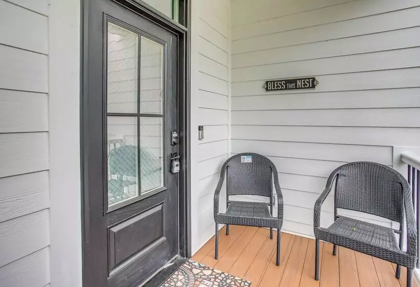 Murrells Inlet Vacation Rental: Near Marsh Walk!