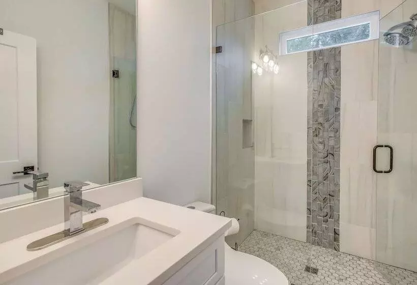 Murrells Inlet Vacation Rental: Near Marsh Walk!