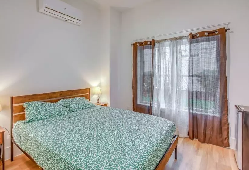 Murrells Inlet Vacation Rental: Near Marsh Walk!