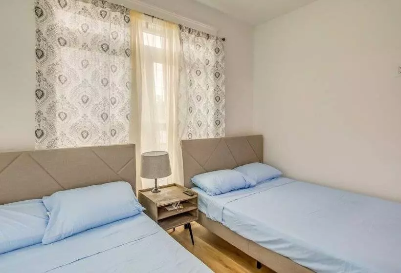 Murrells Inlet Vacation Rental: Near Marsh Walk!